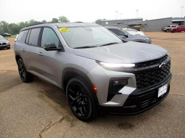 2024 Chevrolet Traverse RS AWD in Sterling Gray Metallic — front three-quarter view