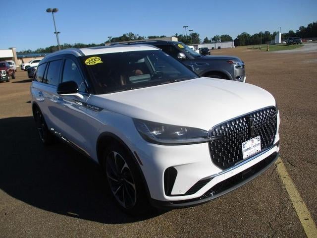 2025 Lincoln Aviator Reserve in White — front three-quarter view