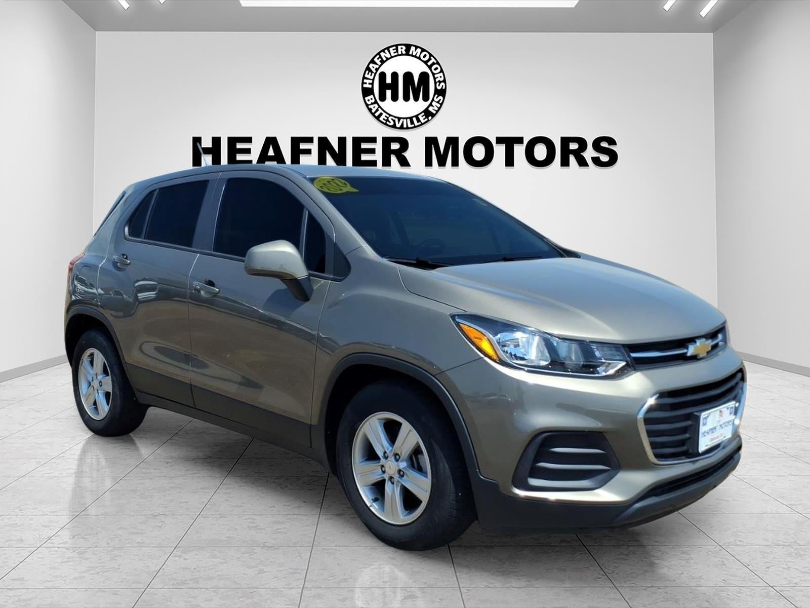 2022 Chevrolet Trax LS FWD in Stone Gray Metallic — front three-quarter view